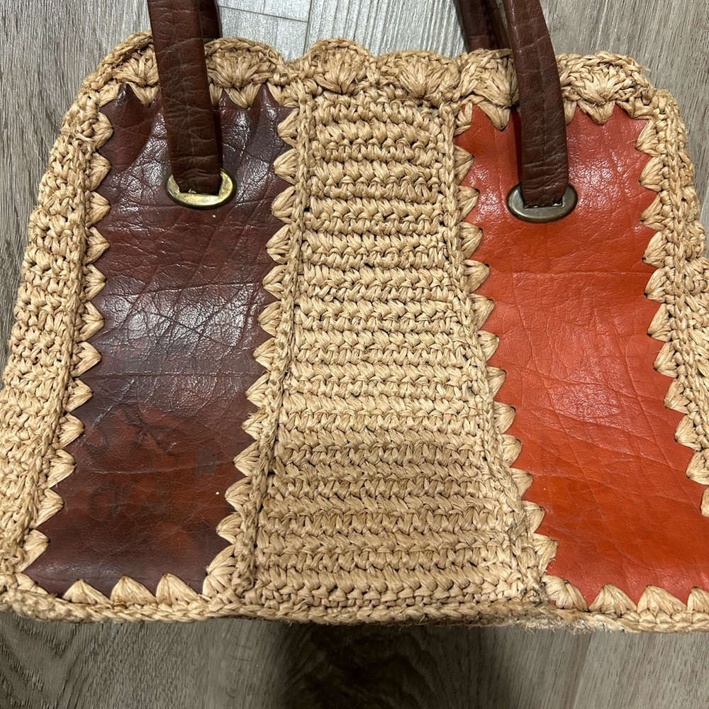 Vintage Roger Van S Woven Straw Tote with Brown and Orange Leather Panels - Picture 2 of 8
